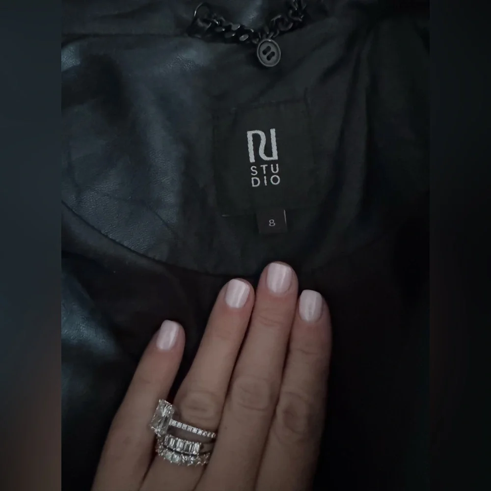 Beautiful Jacket🐆 - Picture 6 of 7